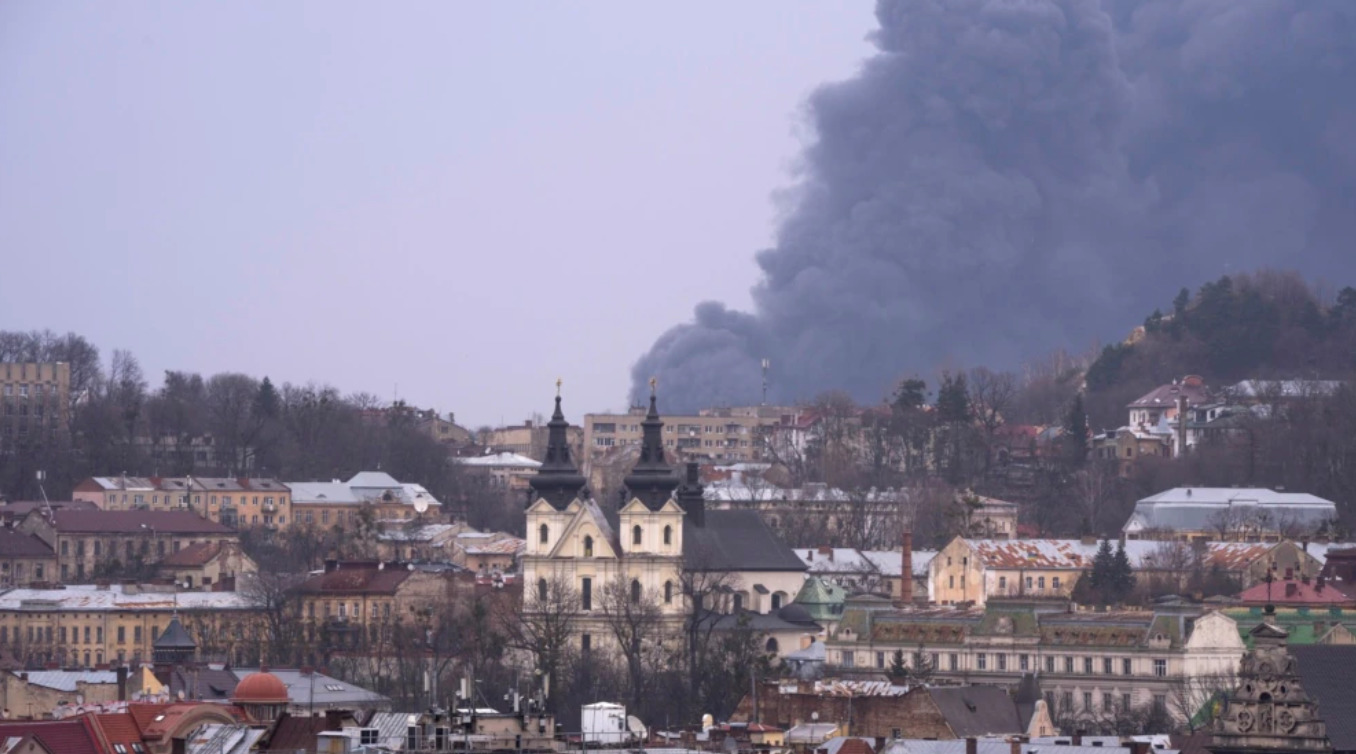 Обстрел Львова: по городу ударили ракеты | Latvijas ziņas - Новости Латвии