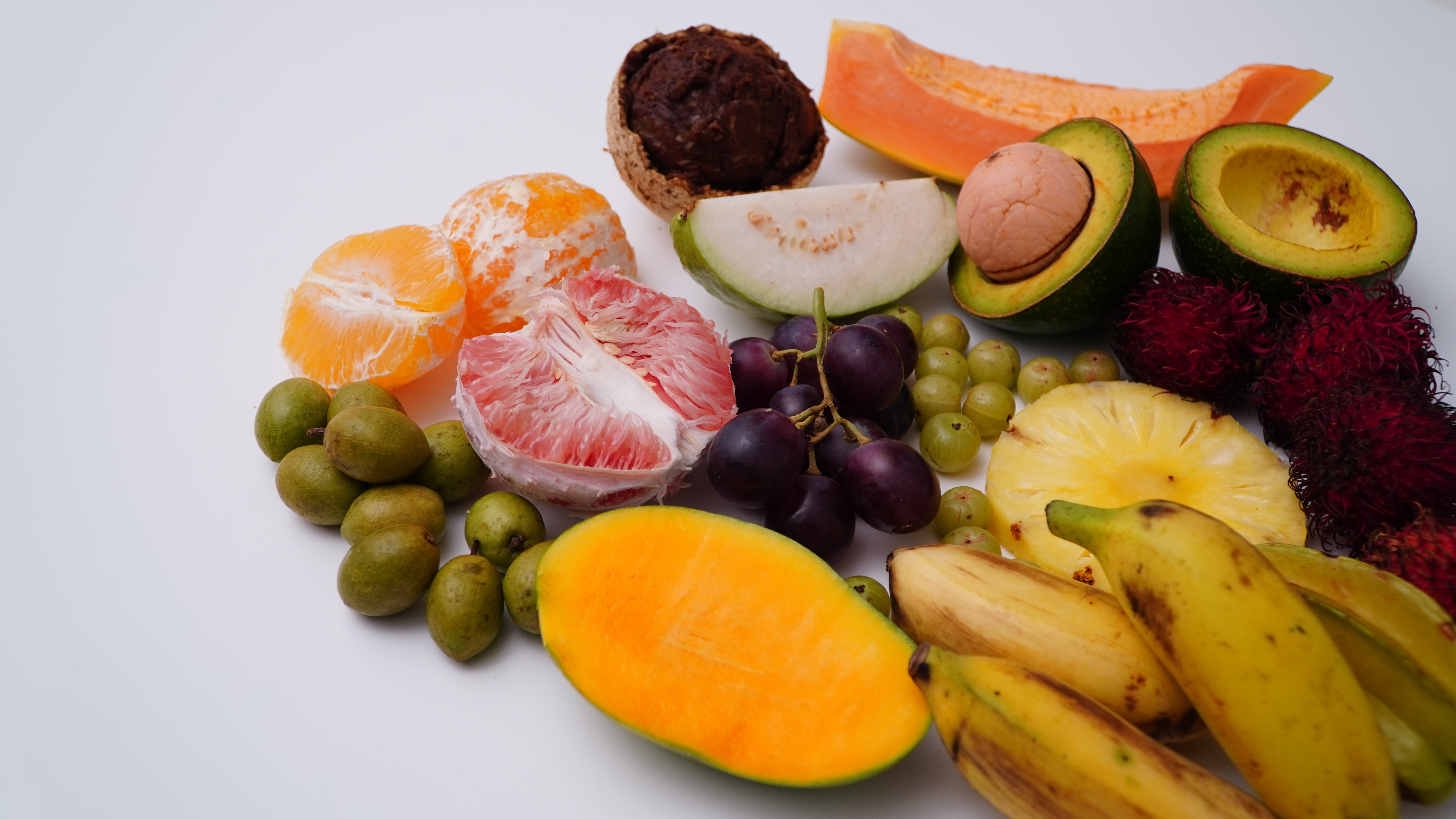 Франція припинить продаж фруктів та овочів у пластику